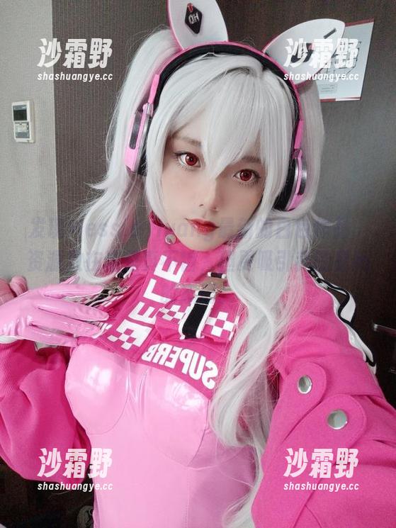 发现Messie Huang最新的白色作品，资源放在这里真不错，但更吸引我的是她的态度。